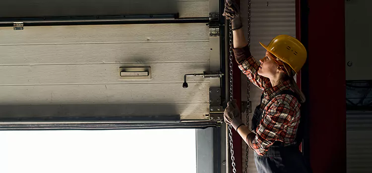 Addressing Common Garage Door Stoppage Issues in Bellflower, CA